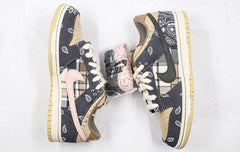 Travis Scott Nike SB Dunk Low.