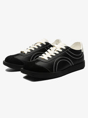 Classic Black Fluid Lines Leather Sneakers